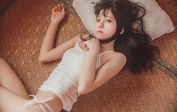 厨房里挺进岳丰满大屁电影_720韩国电影在线观看