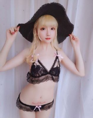 黑白欧美头像女生_DVD全集在线观看