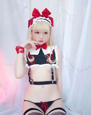 美女胸又黄又_4K电影在线看