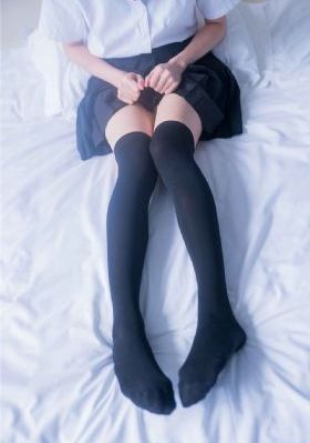 日韩影星_十万网红美女美酱
