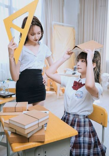 少妇一边呻吟一边说使劲视频_1080韩国电影在线观看