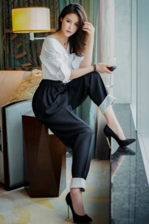 日韩美女色图_蓝光电影在线看