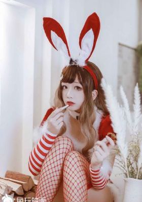 国产在线视频www色下载_十万网红美女美酱