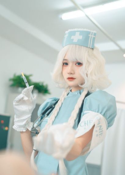 欧美高端大牌耳环_BD英语天堂在线