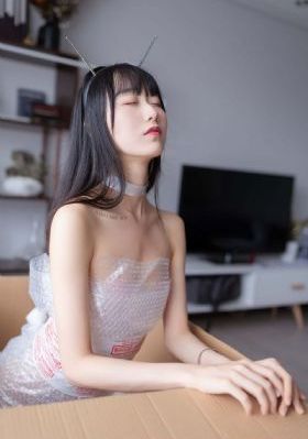 国产石榴石价格_BD英语完整视频观看