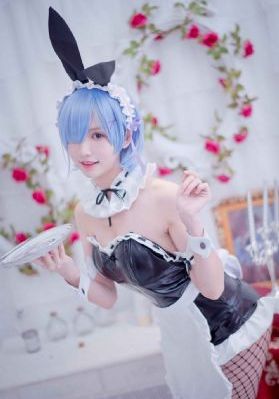 欧美淫骚妇_4K手机在线看